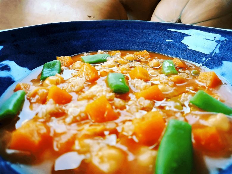 Potaje de garbanzos con calabaza y judías verdes